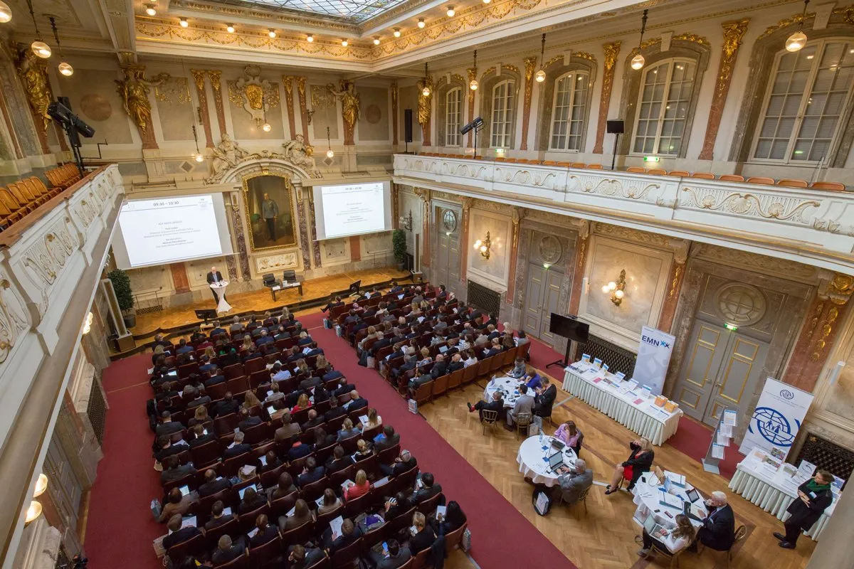 099-2018-10-04-emn-conference-s